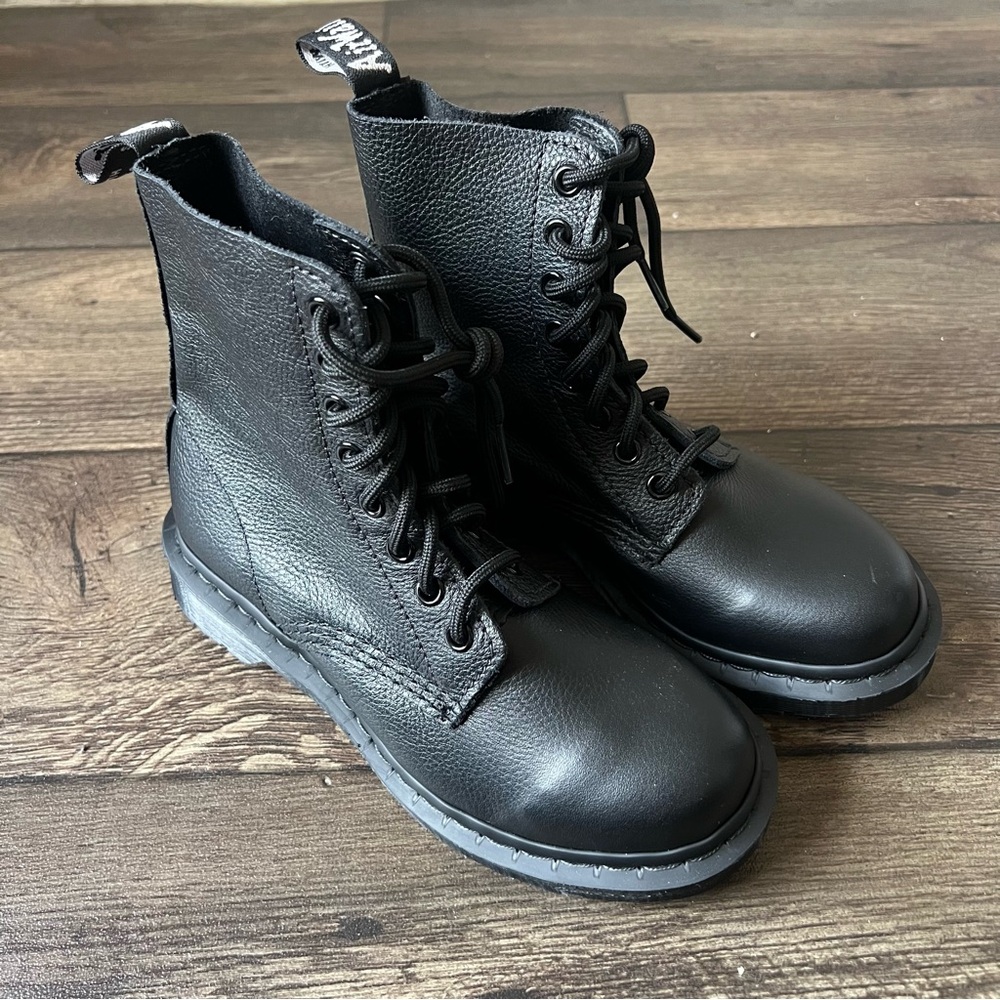 Dr Martens 1460 Pascal Mono Lace Up Boots Black Size 5W/4M NEW